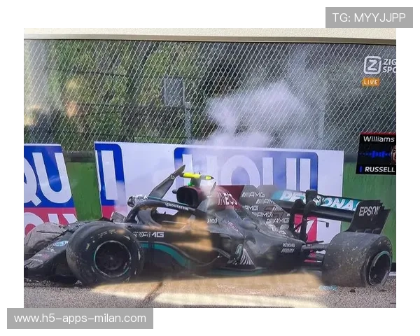 赛车安全车阶段竟上演抢位，赛场风云再起