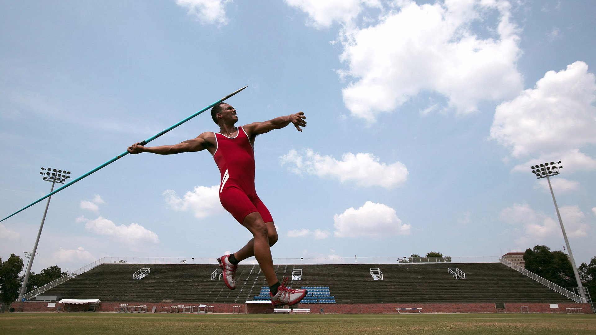 中小学体育活动组织管理模式创新研究，中小学体育活动内容的设置与教法创新